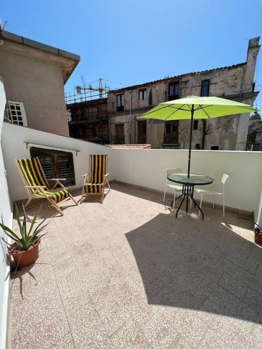 Ferienwohnung Terrazza Sul Mercato. Your House In Ballaro Palermo Exterior foto