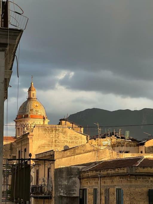 Ferienwohnung Terrazza Sul Mercato. Your House In Ballaro Palermo Exterior foto