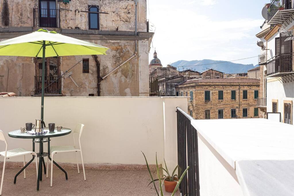 Ferienwohnung Terrazza Sul Mercato. Your House In Ballaro Palermo Exterior foto